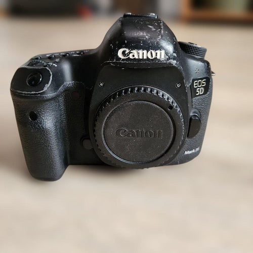 Digital Slrs Canon Eos 5D Mark Iii