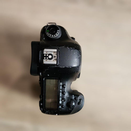 Digital Slrs Canon Eos 5D Mark Iii