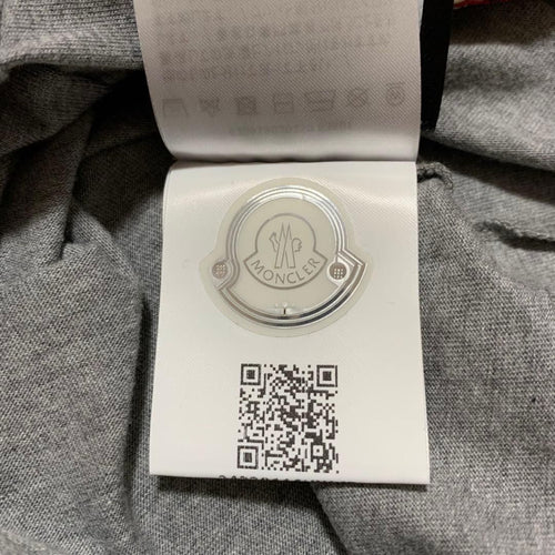 Moncler T -Shirt 4S376
