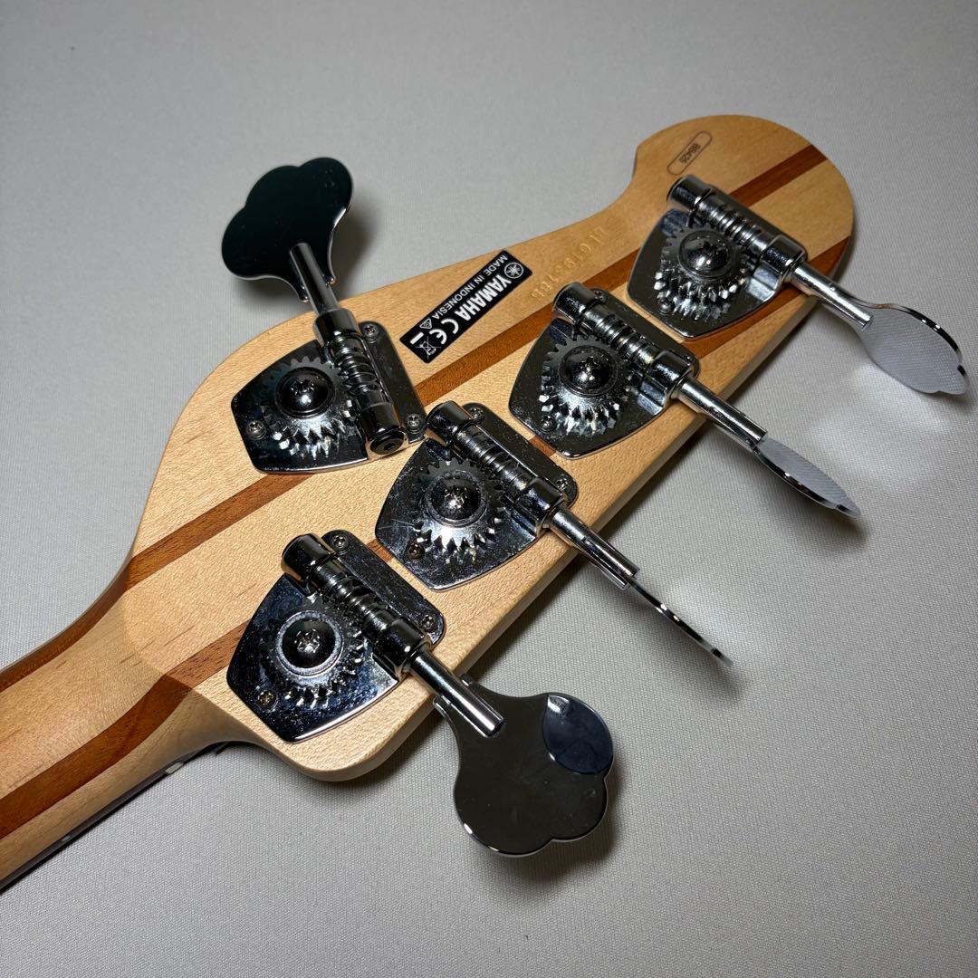 Yamaha Electric Basses Bb425 5