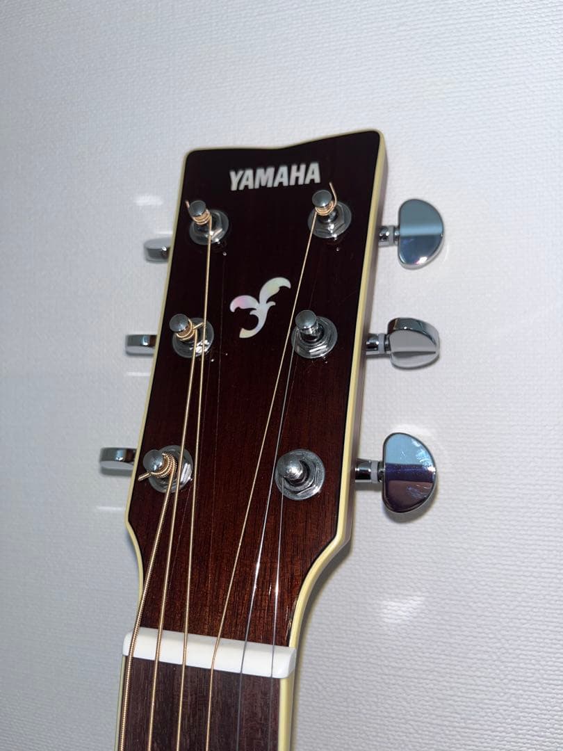 Yamaha Acoustic Guitars Fs830
