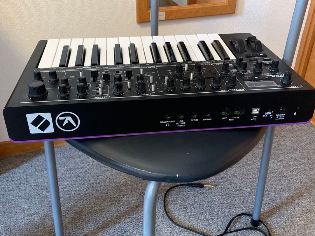 Analog Synthesizer Novation Afx Station