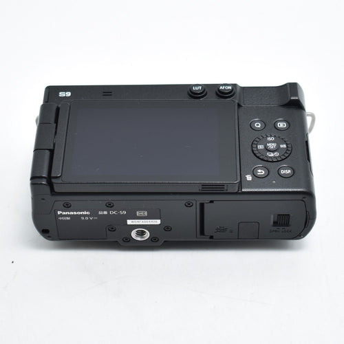 Mirrorless Interchangeable Lips B#12081 (Panasonic) S9K-S Dc-S9K-S
