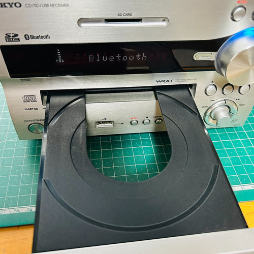 Onkyo Mini -Component Cd/Usb/Sd Nfr-9(S)