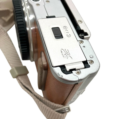 Olympus Mirrorless Interchangeable Lips 186000 Pen E-Pl8