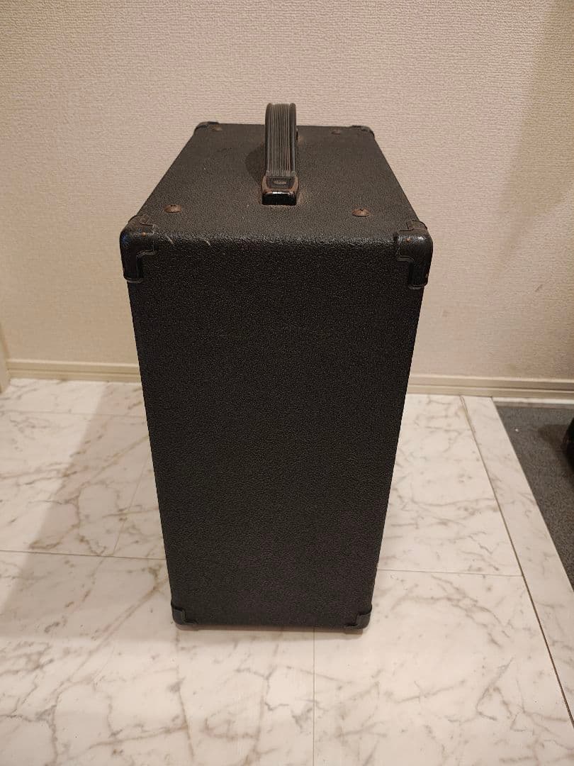 Roland Base Amplifier Spirit Bass 30