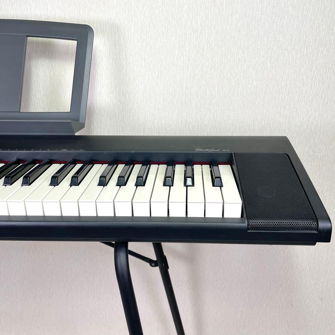 Yamaha Keyboards Digital Pianos Np-30 Portable Grand Np-30S/