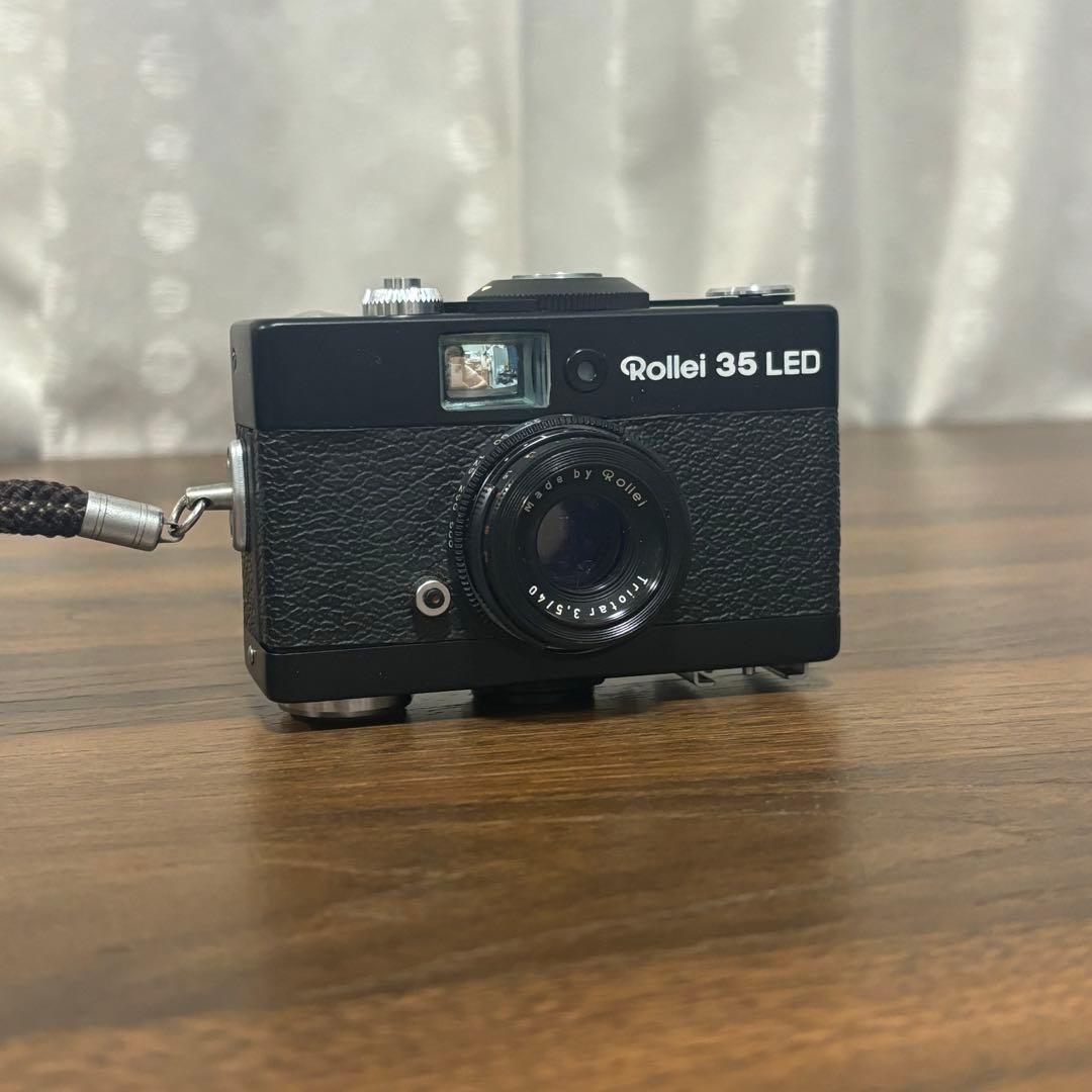 Compact Camera (Film) Rollei 35 Led