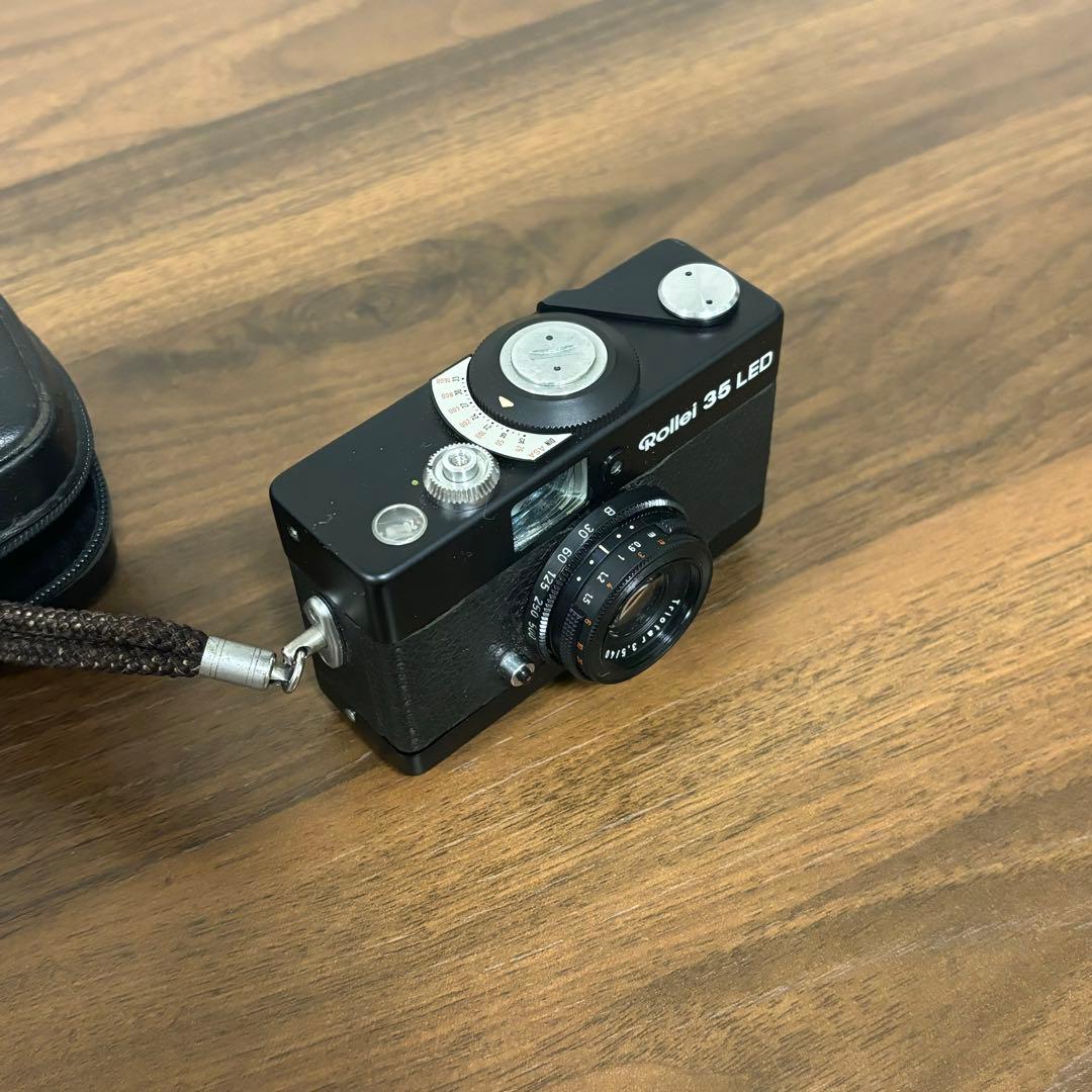Compact Camera (Film) Rollei 35 Led