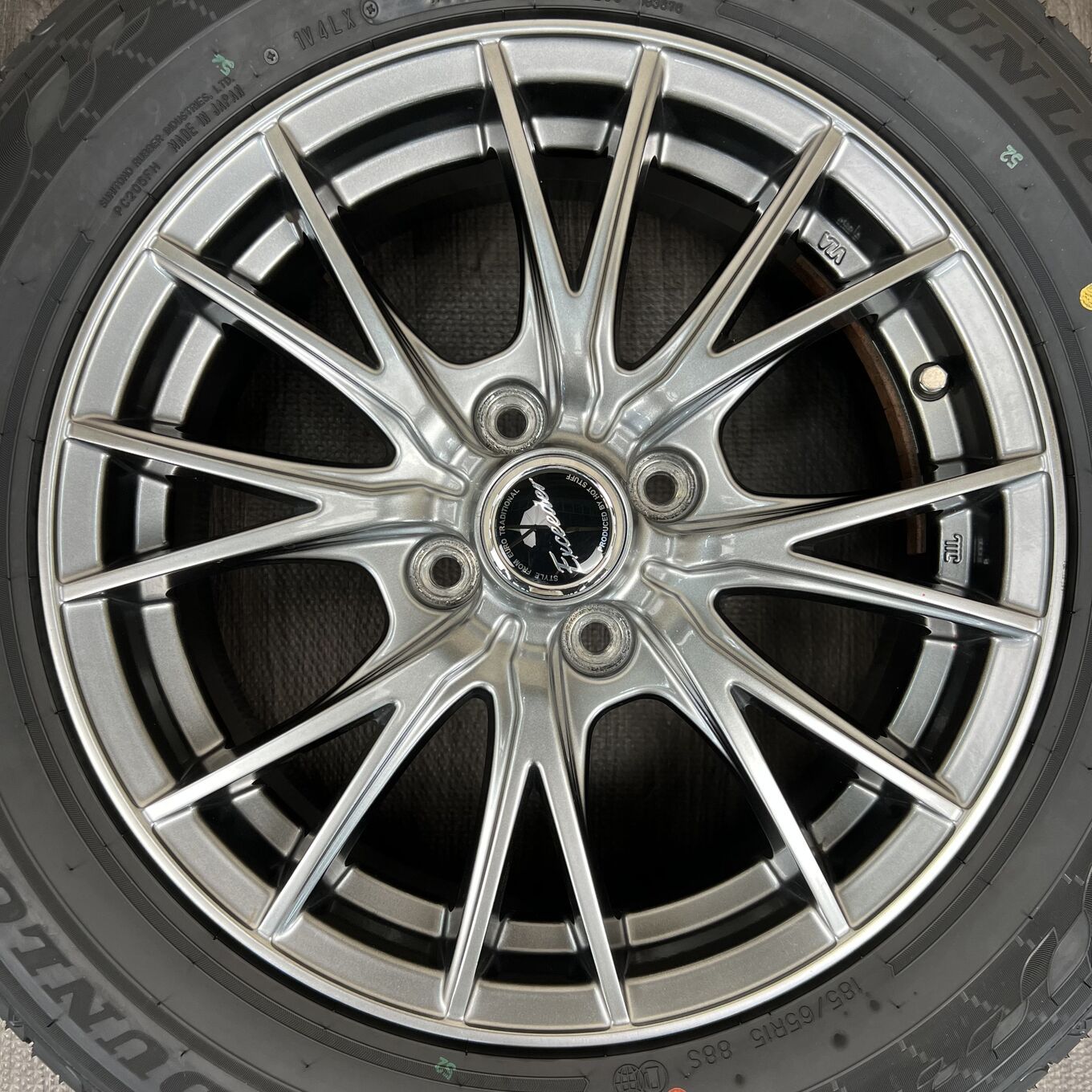 Hot Stuff 15 Inches Exceeder 4X100 #168D40426