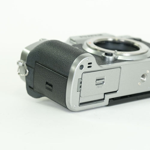 Fujifilm Mirrorless Interchangeable Lips X-T3 X