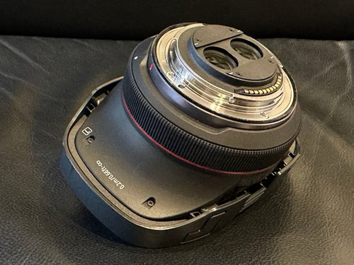 Canon Mirrorless Interchangeable Lips Rf5.2Mm F2.8 L Dual Fisheye