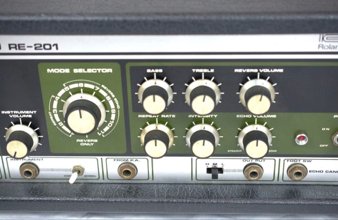 Roland Guitar Effects Units 1974 Re-201 Space Echo