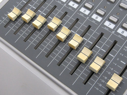 Roland Multi -Track Recorder Vs-880 V-Xpande Mtr