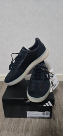 Adidas Sneakers V2 U(Barreda Decode U