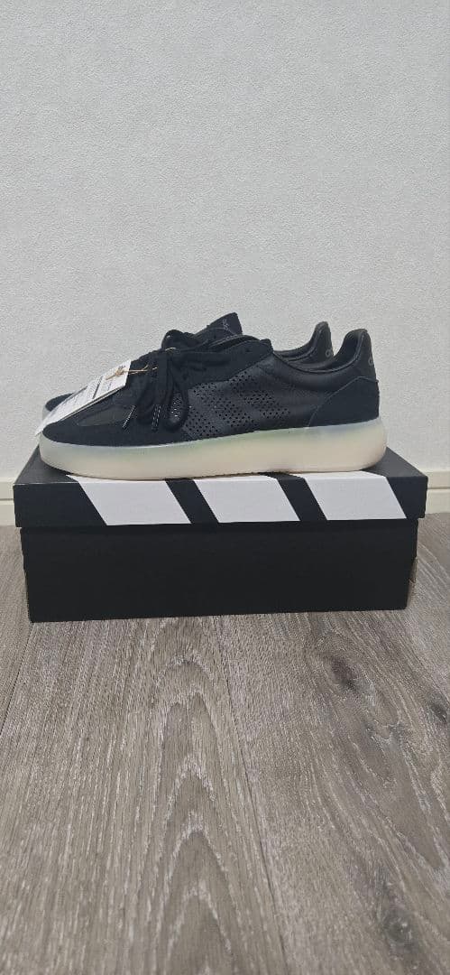 Adidas Sneakers V2 U(Barreda Decode U