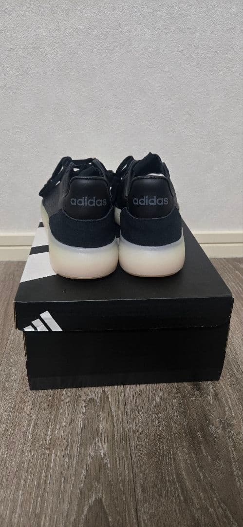 Adidas Sneakers V2 U(Barreda Decode U