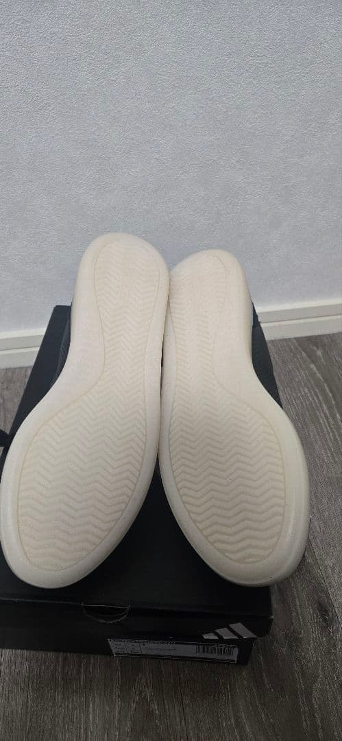 Adidas Sneakers V2 U(Barreda Decode U