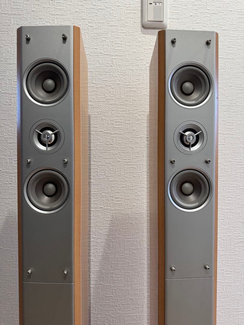 Yamaha Speakers Ns-225F