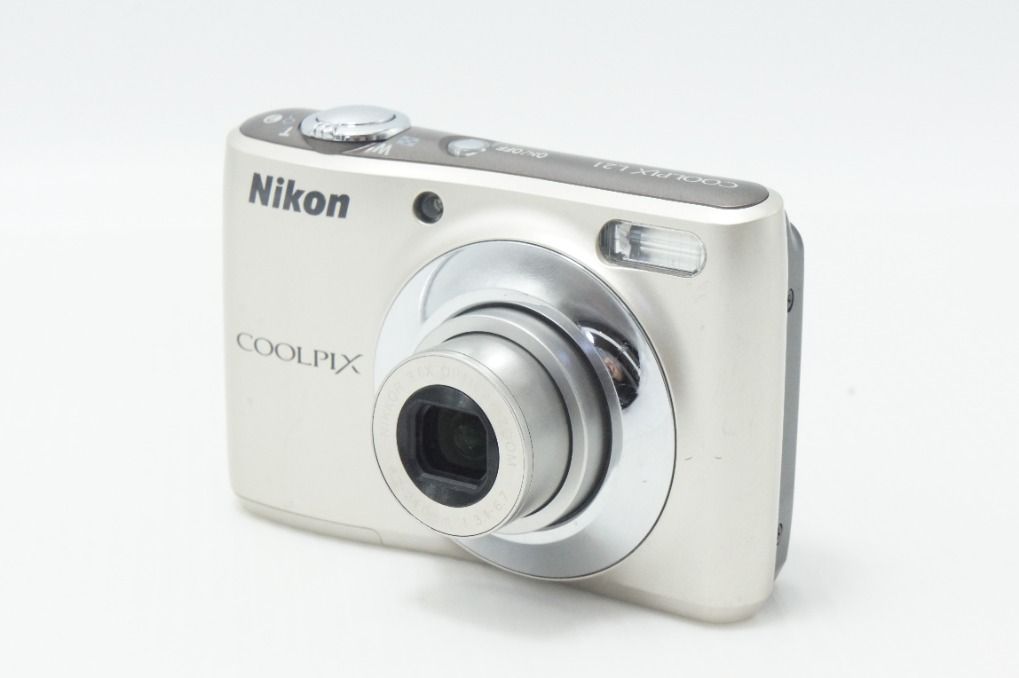 Nikon Compact Digital Camera Coolpix L21 260629D