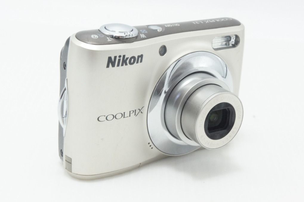 Nikon Compact Digital Camera Coolpix L21 260629D