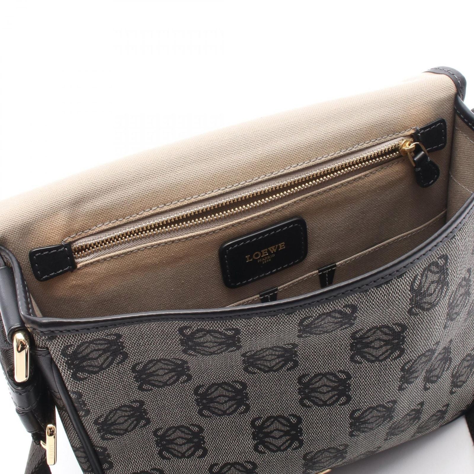 Loewe Shoulder Bag