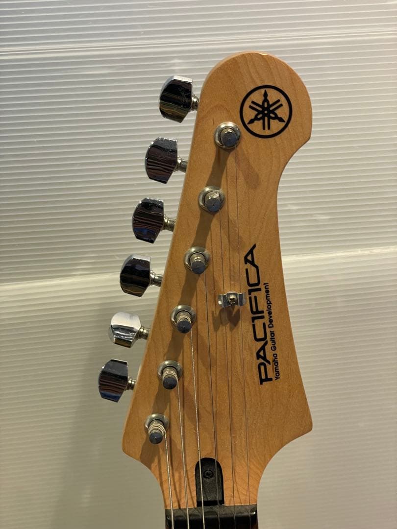 Yamaha Electric Guitars Pac012