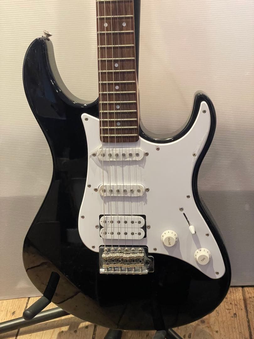 Yamaha Electric Guitars Pac012