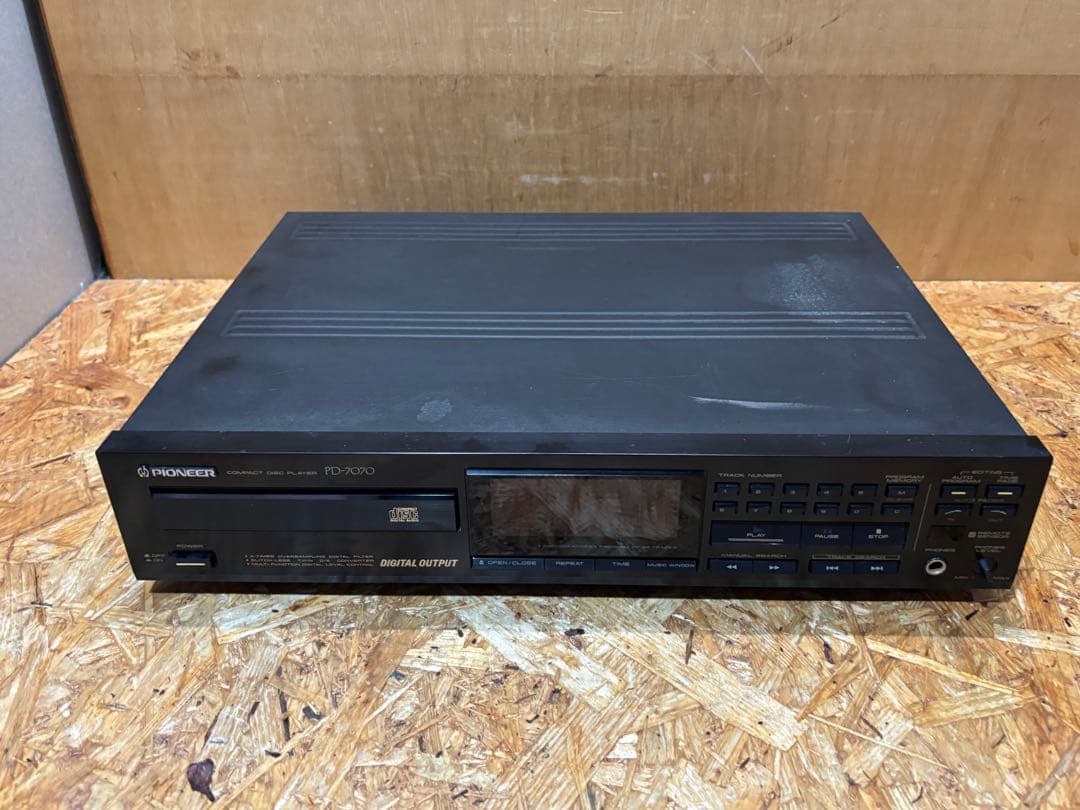 Pioneer Cd, Md Cassette Decks Pd-7070