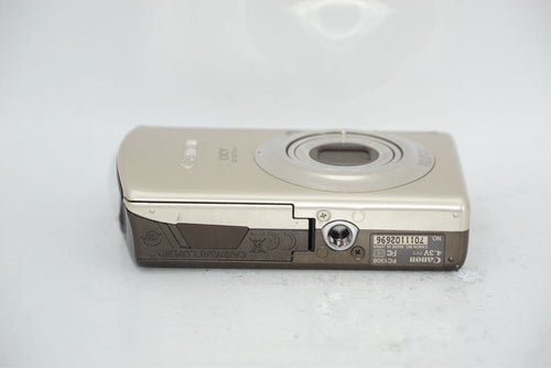 Compact Digital Camera Canon Ixy 920Is