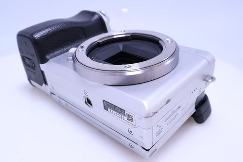 Sony Mirrorless Interchangeable Lips 7,912 6400 Ilce-6400 Aps-C (Silver)(