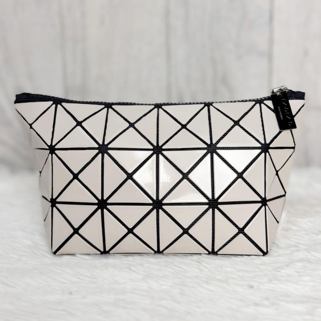 Baobao Isseymiyake Pouch Bao Issey Miyake