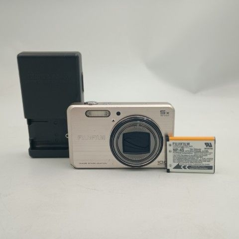 Fujifilm Compact Digital Camera Finepix J250 Silver