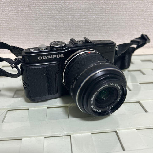 Olympus Mirrorless Interchangeable Lens Cameras E-Pl5 14-42Mm