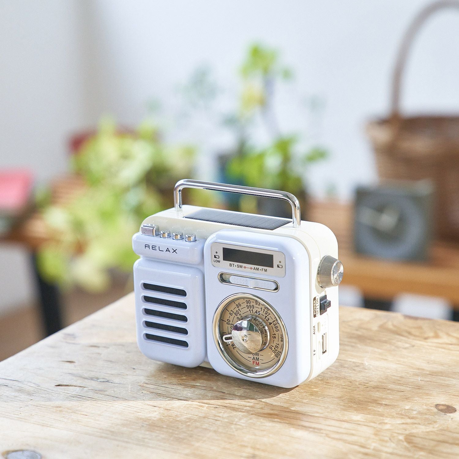 Relax Radio And Boombox Sos Re096