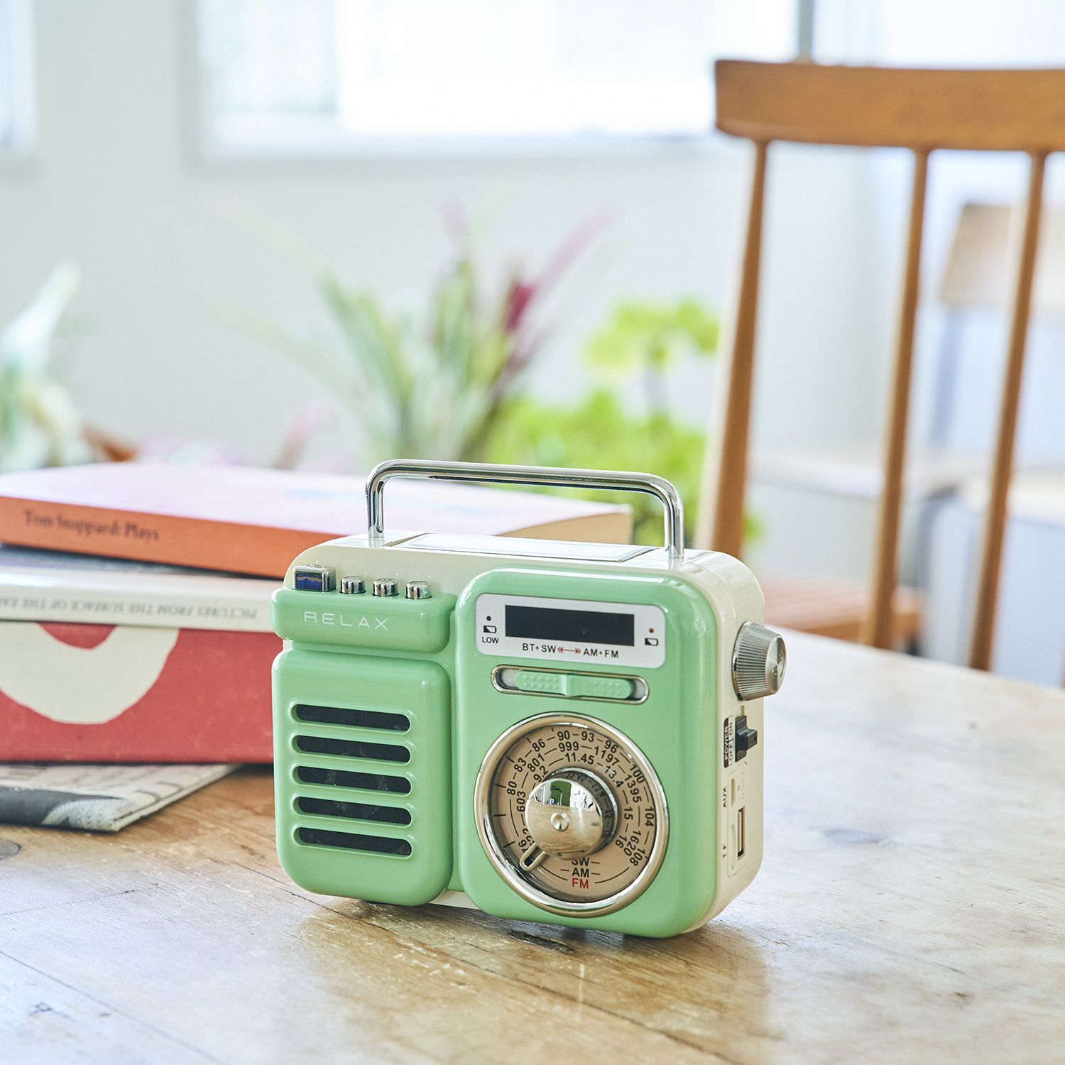 Relax Radio And Boombox Sos Re096