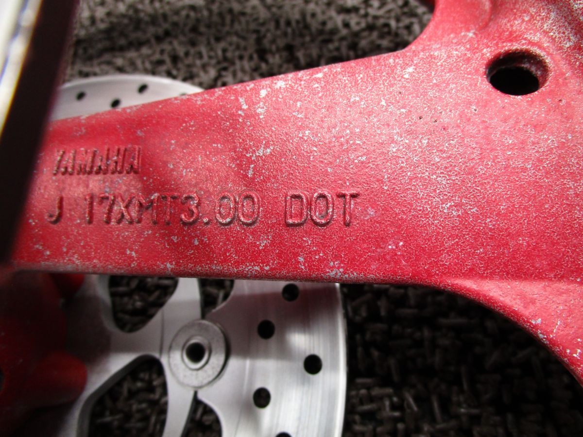 Yamaha Wheel Tzr250Rs B8978 3Xv