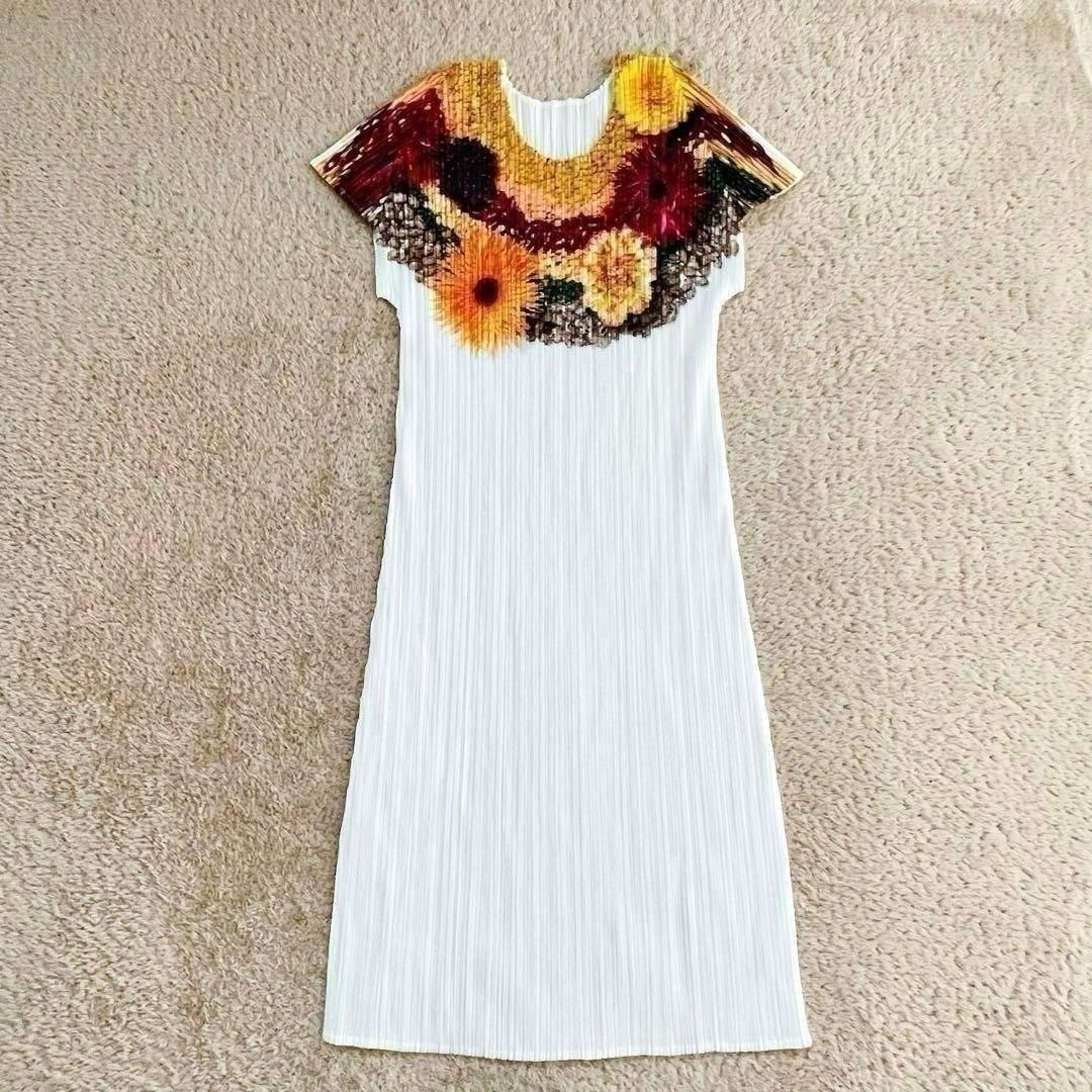 Pleats Please Short-Sleeve 3