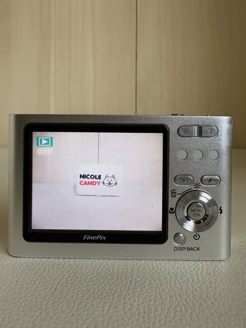 Compact Digital Camera Fine Pix Z2