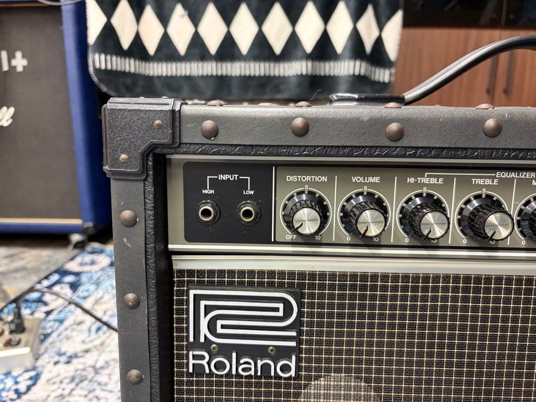 Roland Guitar Amplifiers Jazz Chorus-77