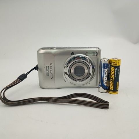 Nikon Compact Digital Camera Coolpix L19 Silver