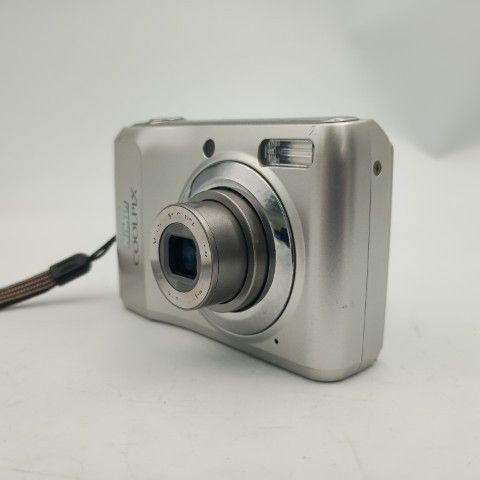 Nikon Compact Digital Camera Coolpix L19 Silver