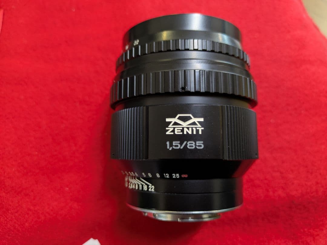 Lens (Single Focus) Zenit 1.5/85 F