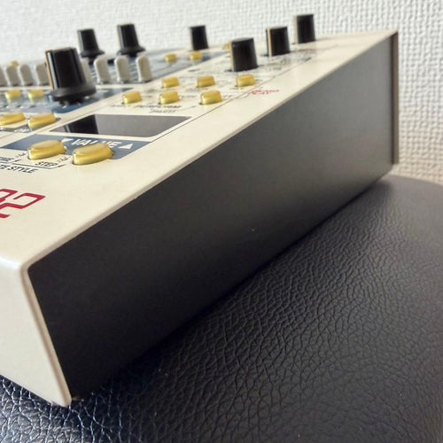 Roland Analog Synthesizers Sh-32