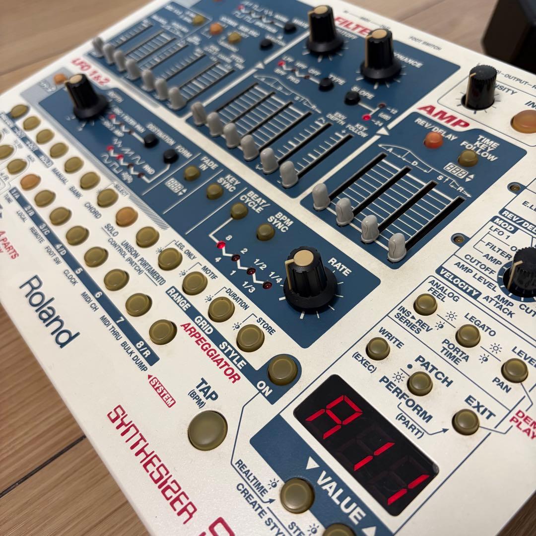 Roland Analog Synthesizers Sh-32