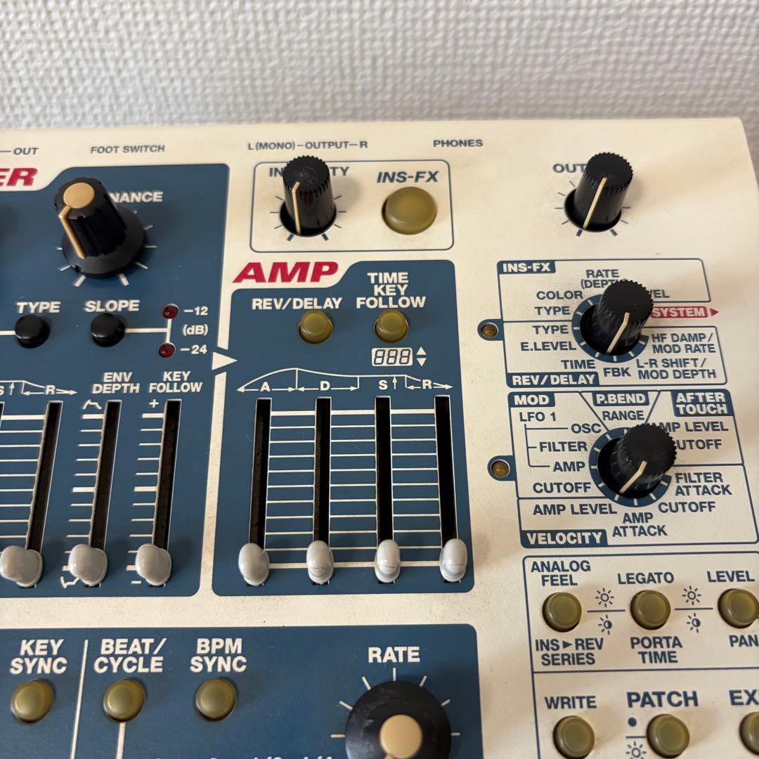 Roland Analog Synthesizers Sh-32