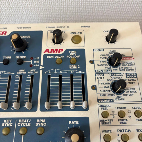 Roland Analog Synthesizers Sh-32