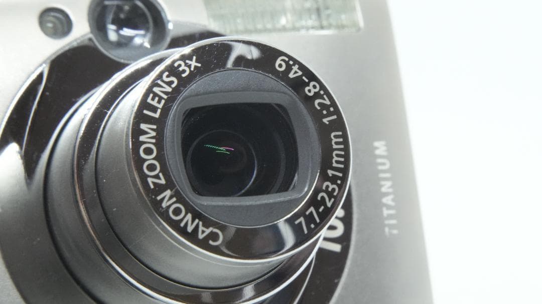 Compact Digital Camera C2291 Canon Ixy 1000