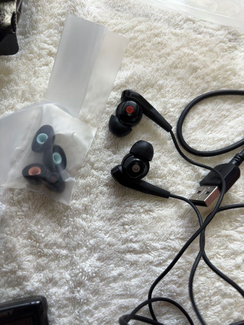 Sony Digital Audio Players Walkman Nw-E062 2Gb