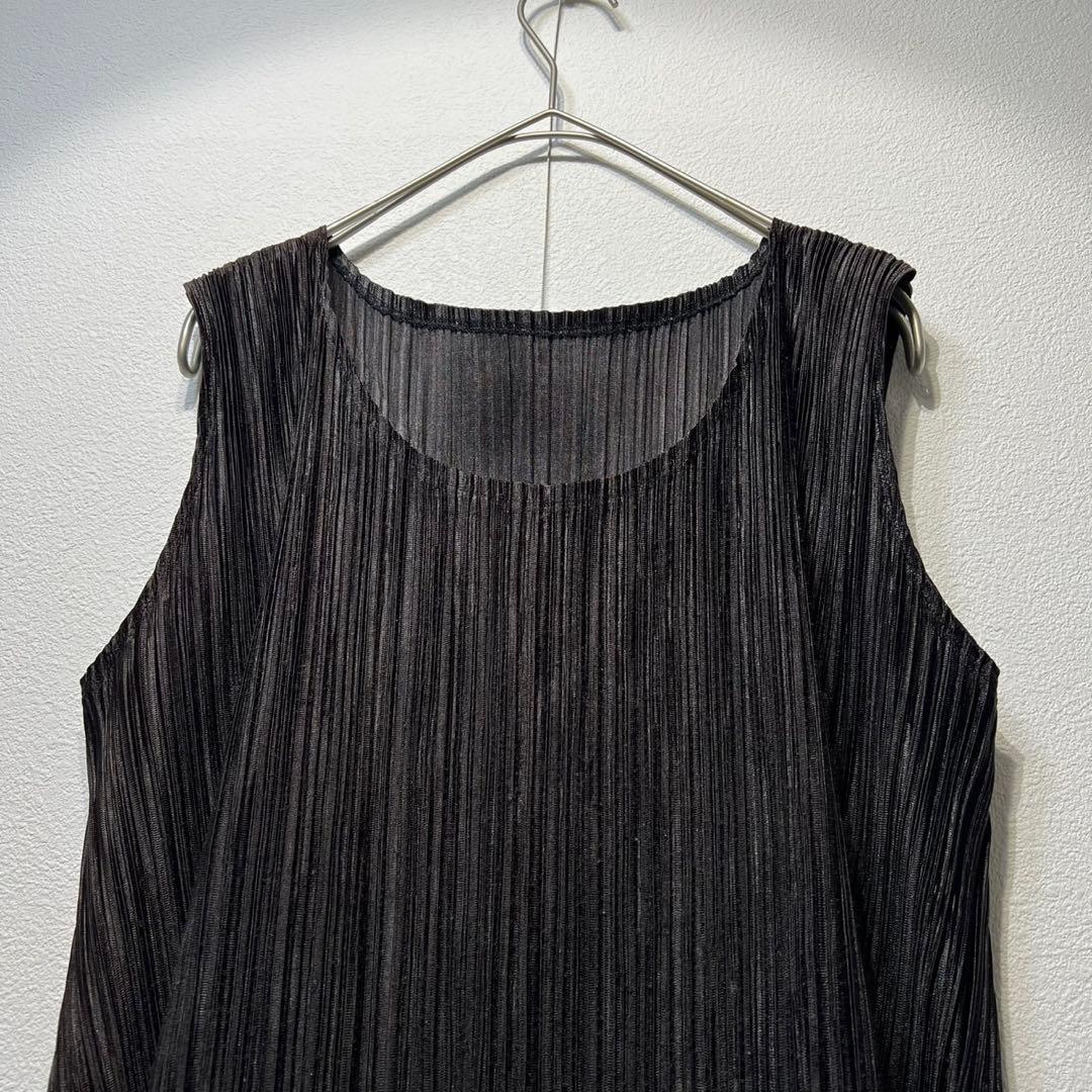 Pleats Please Sleeveless
